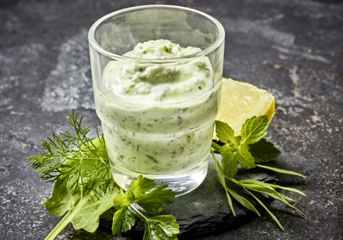 Salsa con formaggio spalmabile alle erbe